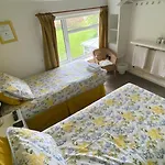 Brambling Fields And Отель типа 