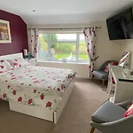 Brambling Fields And Малтон