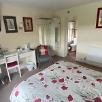 Brambling Fields And Отель типа 