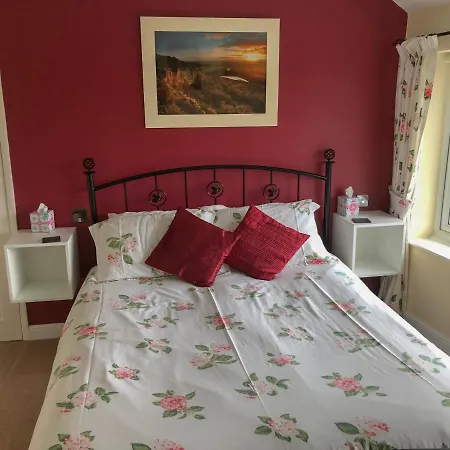 Bed & Breakfast Brambling Fields And
